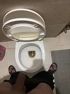 your_playboy_00's cam snapshot