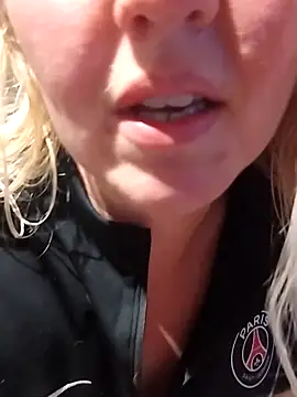 Mllesha74000's cam snapshot