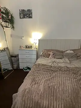 BlondeBetty's cam snapshot