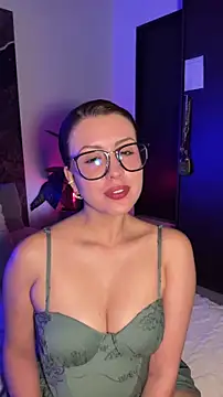 EmaSaenz's cam snapshot