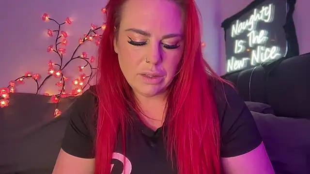 redxxxvixen's cam snapshot