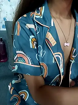 Slutty_queen18's cam snapshot