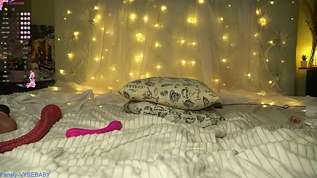 GlitterZOE live sex cam