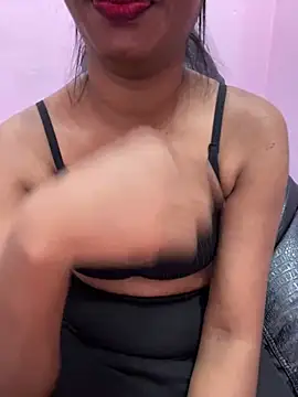 tamil_Aarathi's cam snapshot