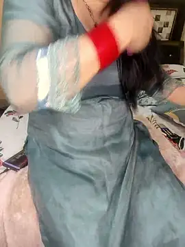 PRIYA_22's cam snapshot