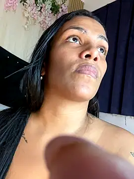 ArielleMillerr-'s cam snapshot