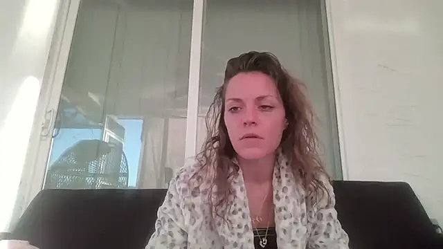 LaylaRainVIP's cam snapshot