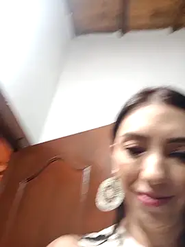 LunaZambrano live sex cam