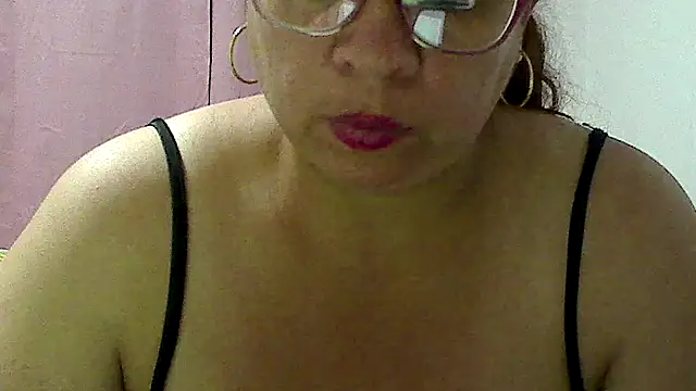 luciana69hot's cam snapshot