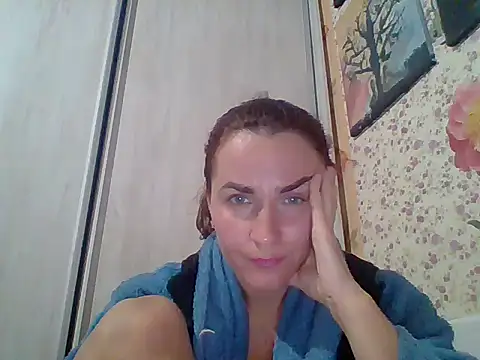 MilfALENKA's cam snapshot