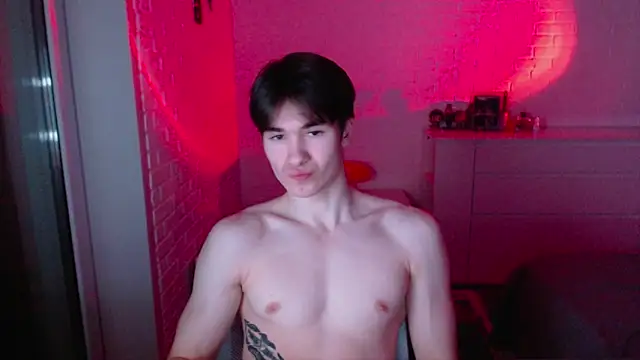 MarkusDean live sex cam