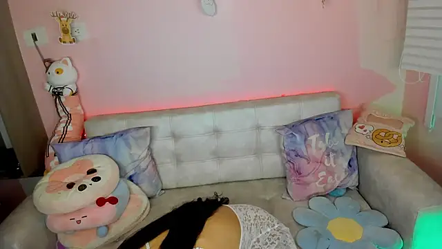 tinysara live sex cam