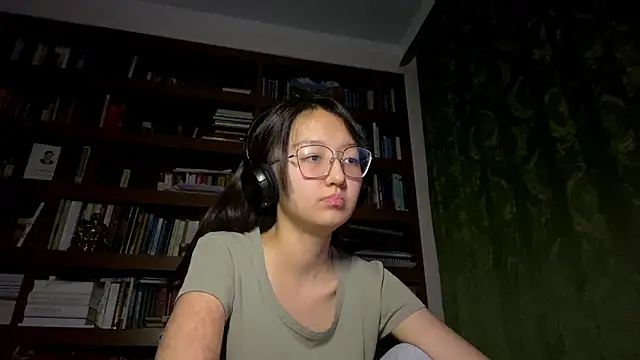 LinaClous's cam snapshot