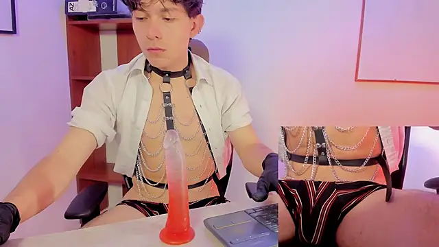 Eliot_X live sex cam