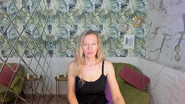 NancyGrace's cam snapshot