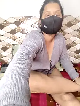 Black_white_couple's cam snapshot