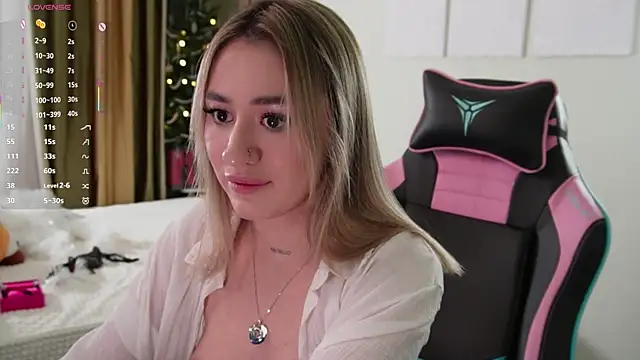 Fiona-Love live sex cam