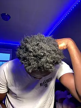 Festivitiesking1's cam snapshot