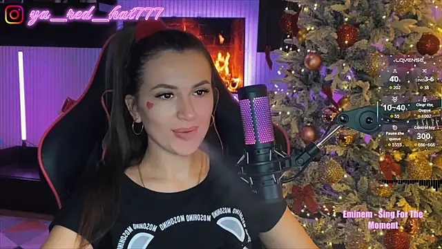 -RED_HAT-'s cam snapshot