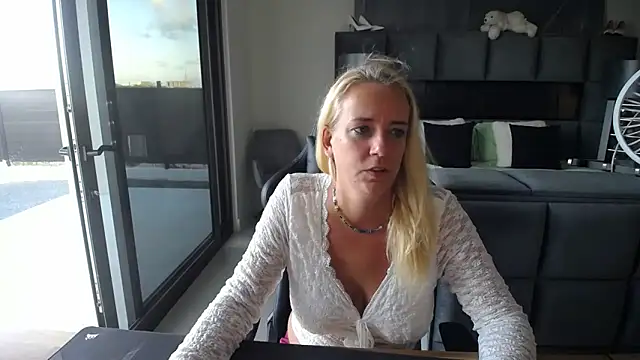 Wendysexyx's cam snapshot