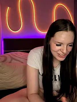 Mila-Jasmin's cam snapshot