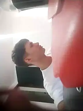 adriuth_699 live sex cam