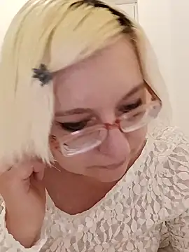 VikaKing live sex cam