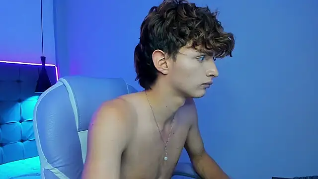 NicolasFerrer18 live sex cam