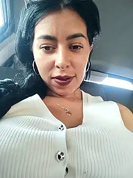 Luianna live sex cam