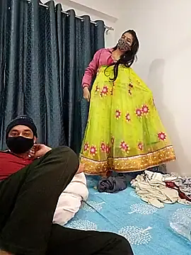 Somya_Rishi's cam snapshot