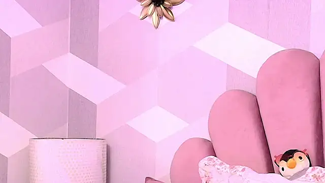 KylieMonnett live sex cam