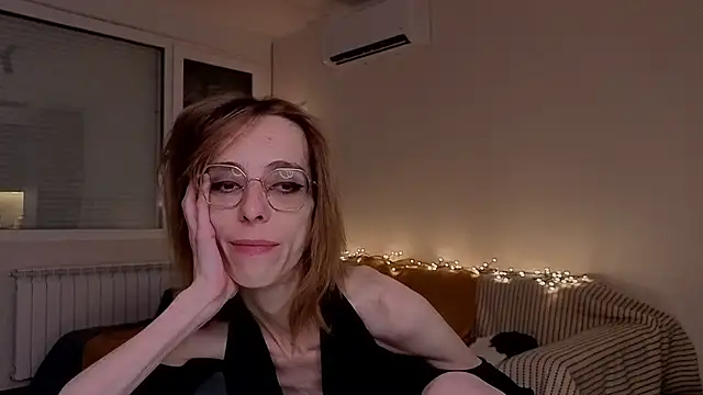 amber_quell_here live sex cam