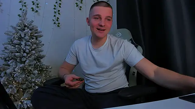 Your_Claddagh's cam snapshot