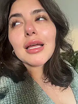 sukhakunis1 live sex cam