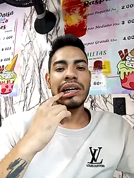 Moreno_latino_sex's cam snapshot