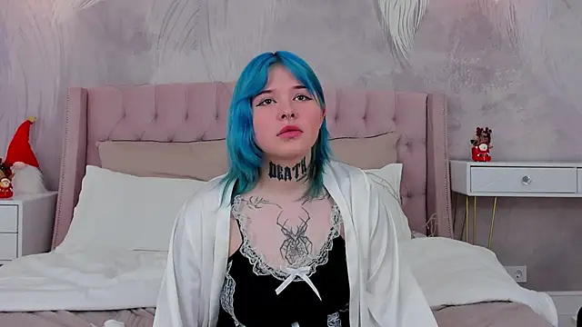 EmmaMalone's cam snapshot