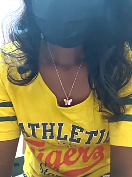 Honey_rosetamil's cam snapshot