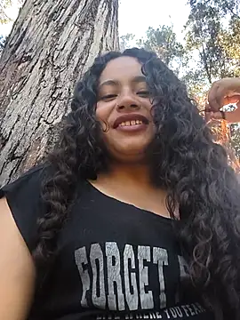 Yaya_watson's cam snapshot