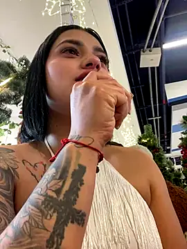 AlannaEvons's cam snapshot