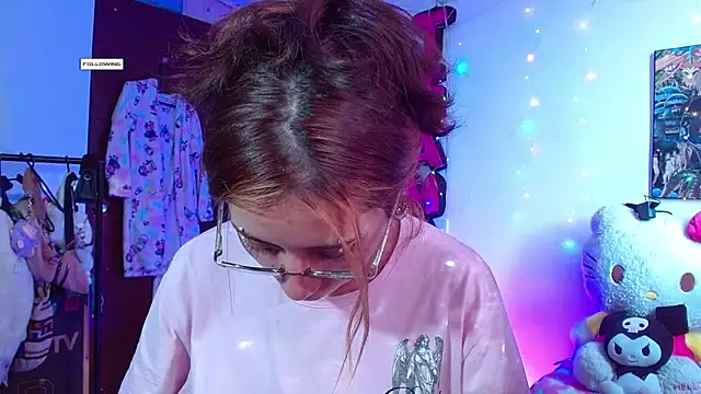 squirt_charlott's cam snapshot