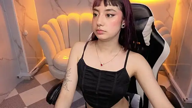 Lunara_b's cam snapshot