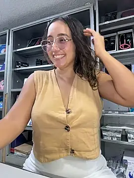 Kay_LustyWife live sex cam