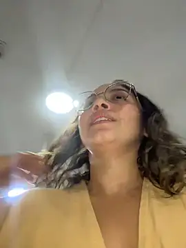 Kay_LustyWife live sex cam