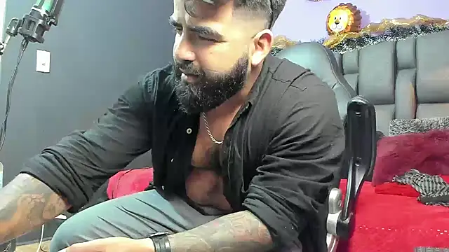 Lyon_vach live sex cam