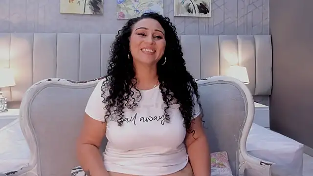 VaniaRose's cam snapshot