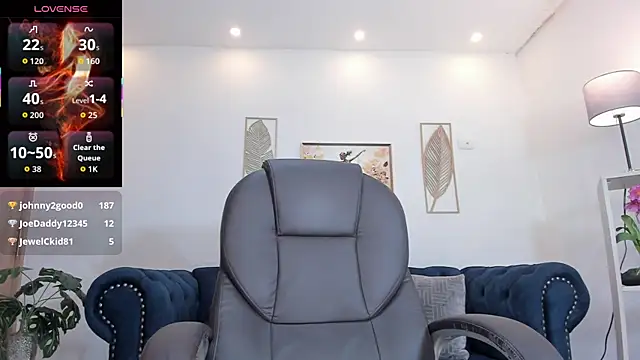 miavegas1's cam snapshot