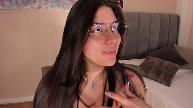 dakotaa__'s cam snapshot