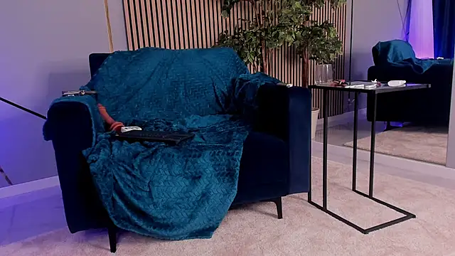 KimP0ssible's cam snapshot