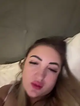 merabel1995's cam snapshot