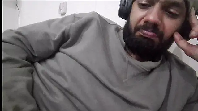 UncutLund's cam snapshot